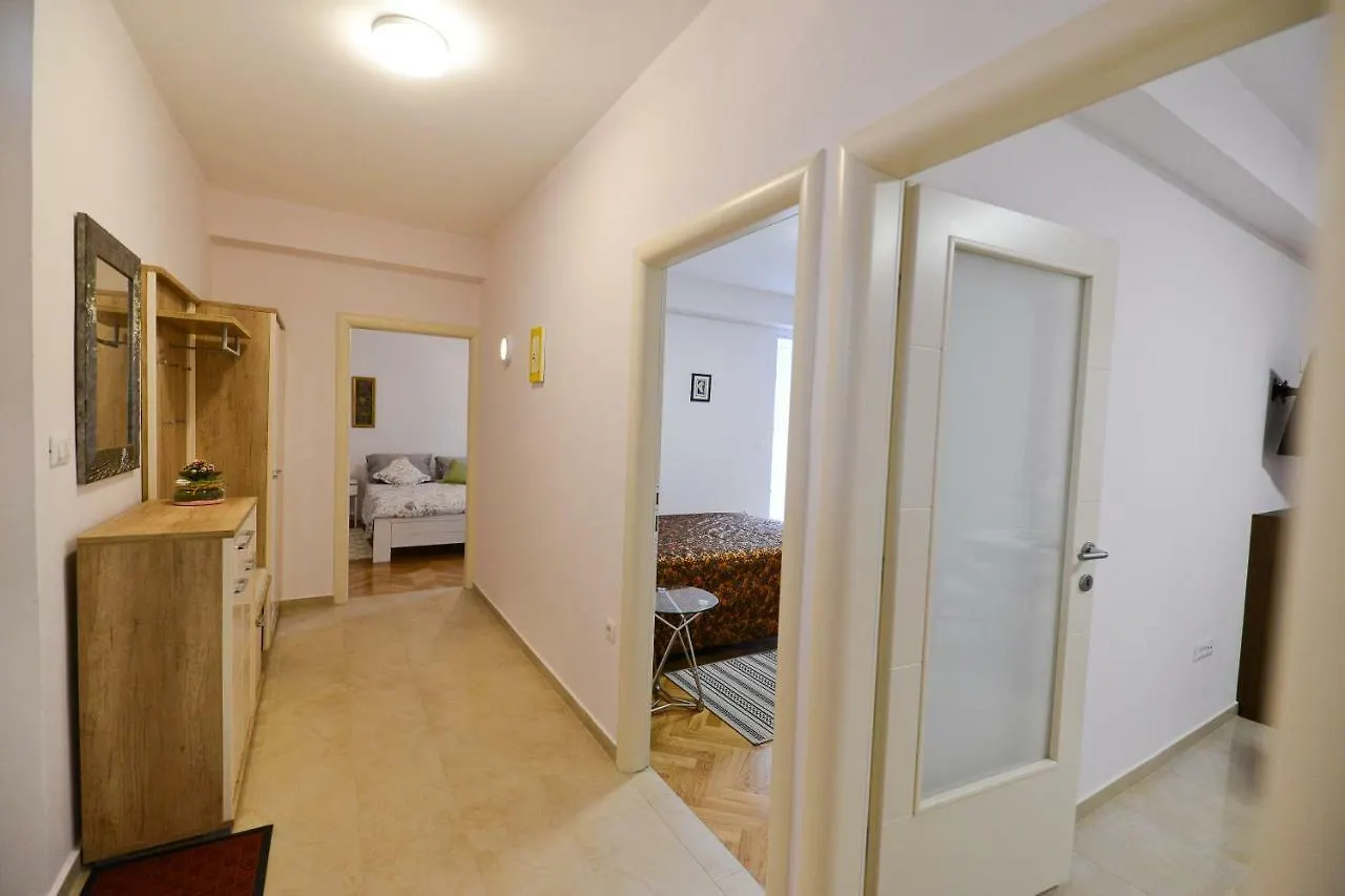 Apartment Rocky I Zadar 0*,  Hırvatistan